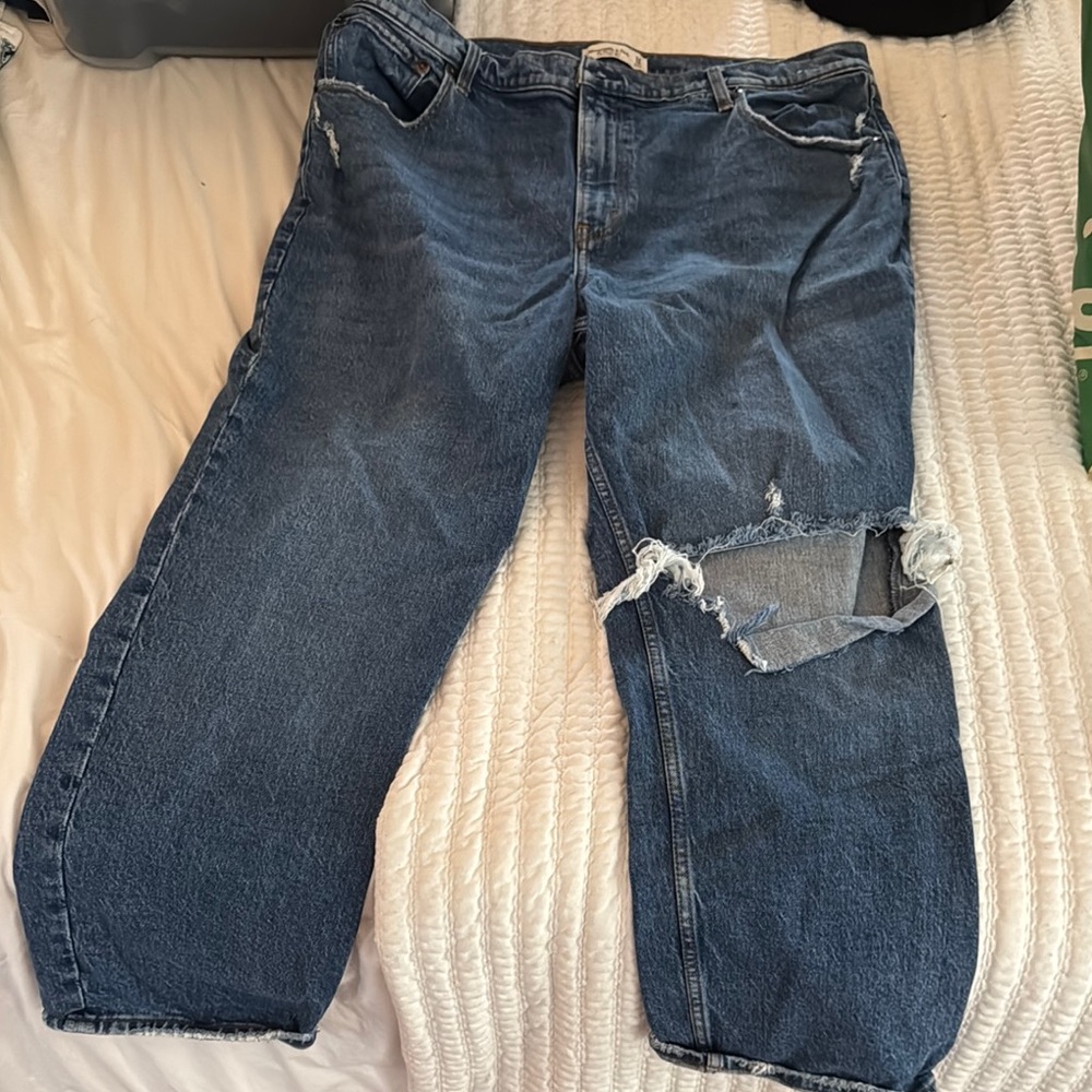 Women’s Abercrombie and fit Blue Jeans with Distressed Detailing